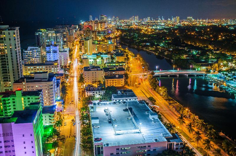 리조트 Holiday Inn Miami Beachoceanfront, An Ihg