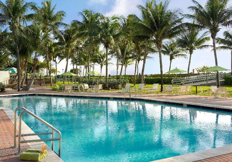 리조트 Holiday Inn Miami Beachoceanfront, An Ihg