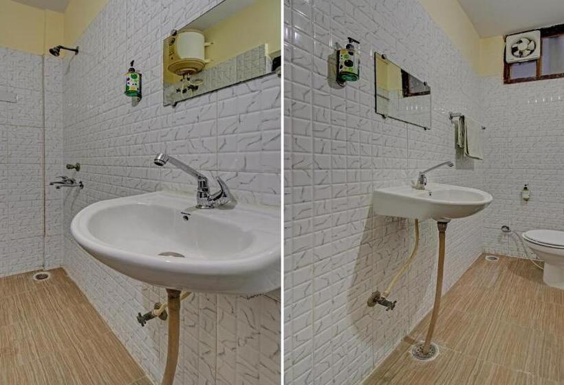 Itsy Hotels Royal Monarch