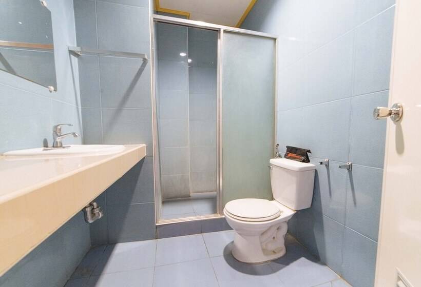 בית מלון כפרי Reddoorz @ Kilometer 1 Roxas City