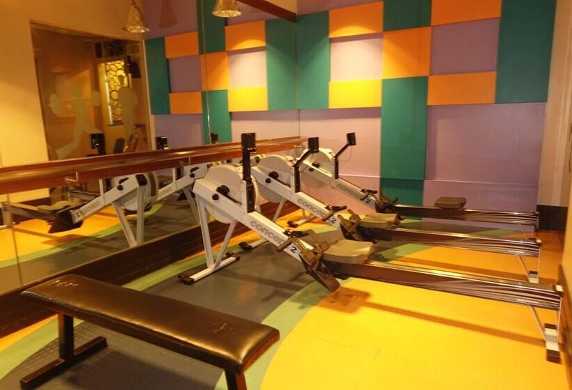 3br Unit At Bgc Forbeswood Parklane