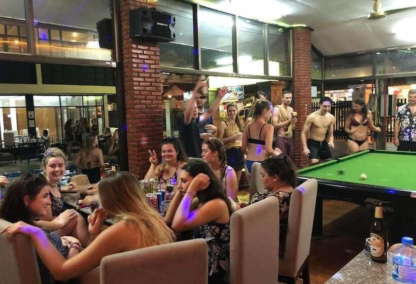 Nana Backpacker Hostel