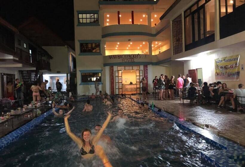 Nana Backpacker Hostel