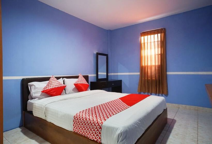 Urbanview Hotel De Grand Garuda Balikpapan