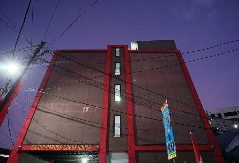 Urbanview Hotel De Grand Garuda Balikpapan