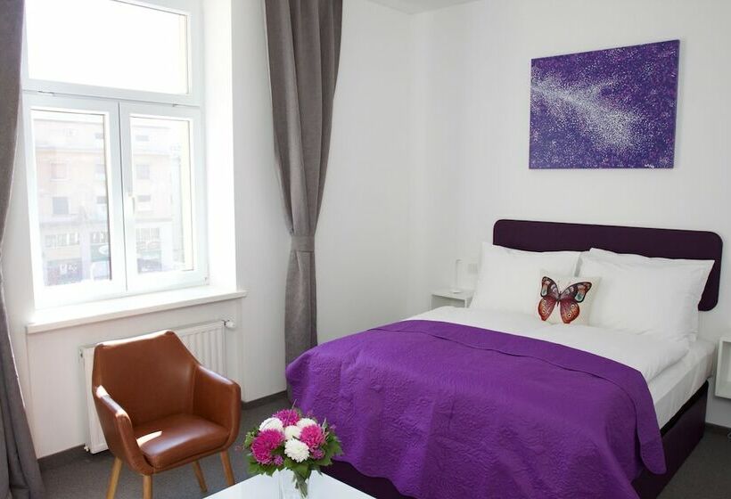 Dolac One Apartments