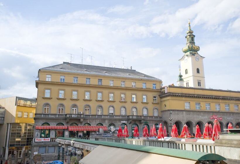 Dolac One Apartments