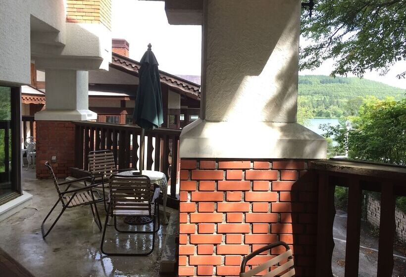 فندق فئة نجمة واحدة Shirakabako Sakaeen