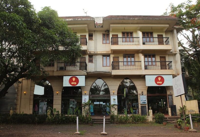 هتل Bardays Inn By Oyo Rooms