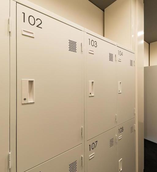 カプセルホテル Frontier Inn Kashiwa Tanaka  Caters To Men