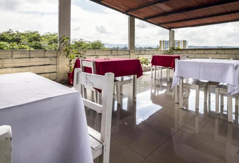 هتل Ayenda 1125 Hcr Pereira