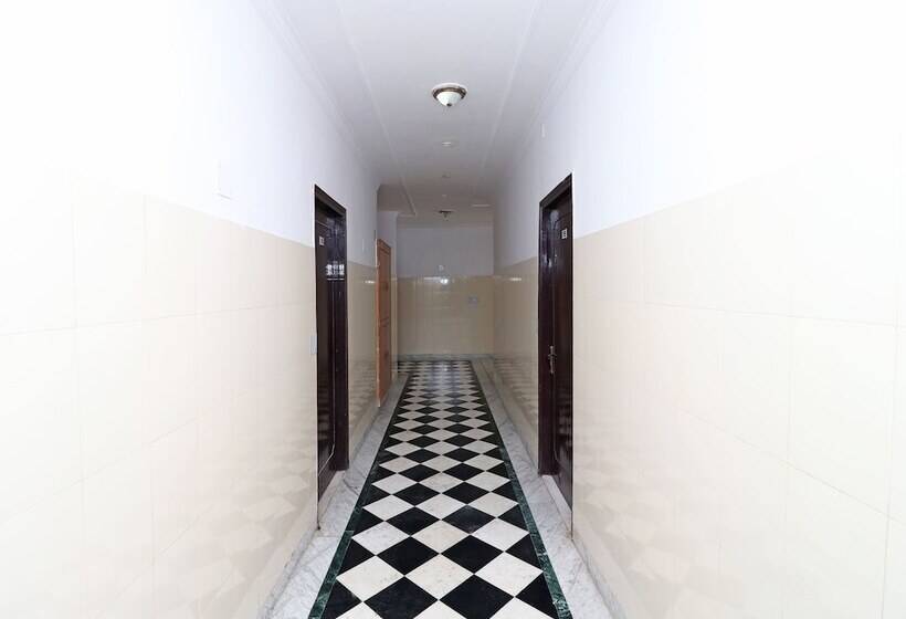 هتل Mehtab Regency By Oyo Rooms