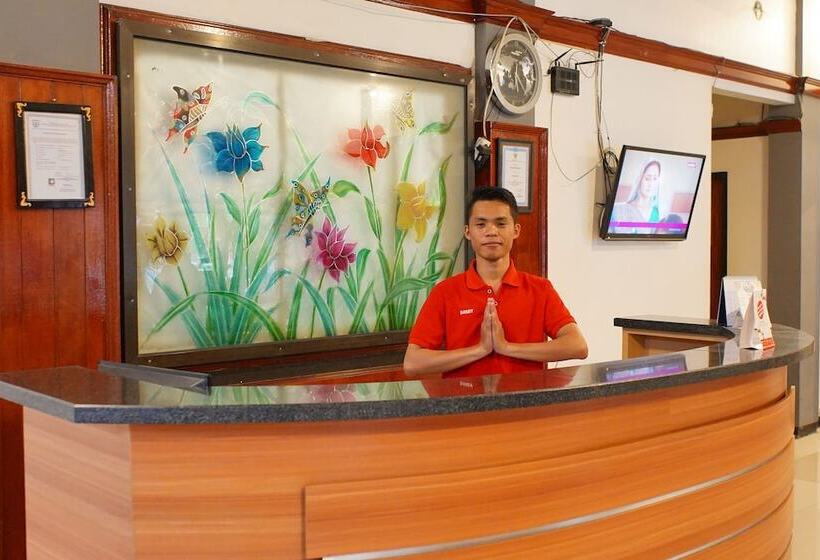 酒店 Oyo 1333 Wisata