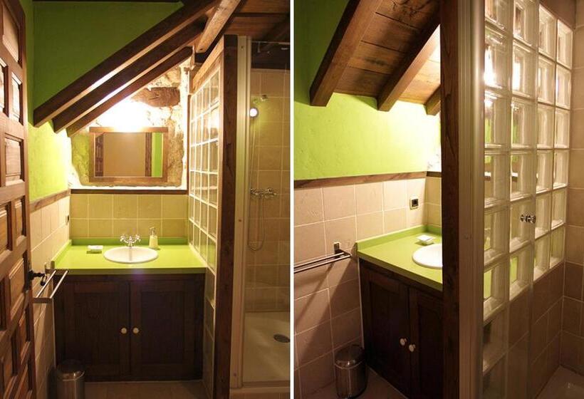 فندق Rural Llerau