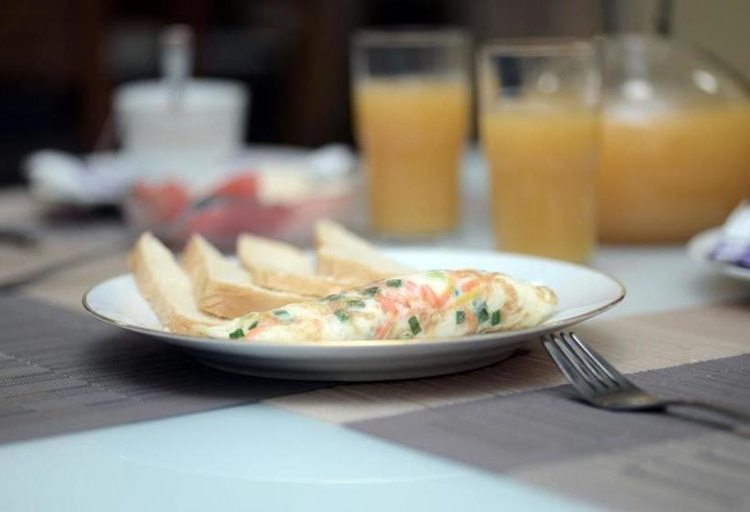 בית מלון כפרי Target Hill