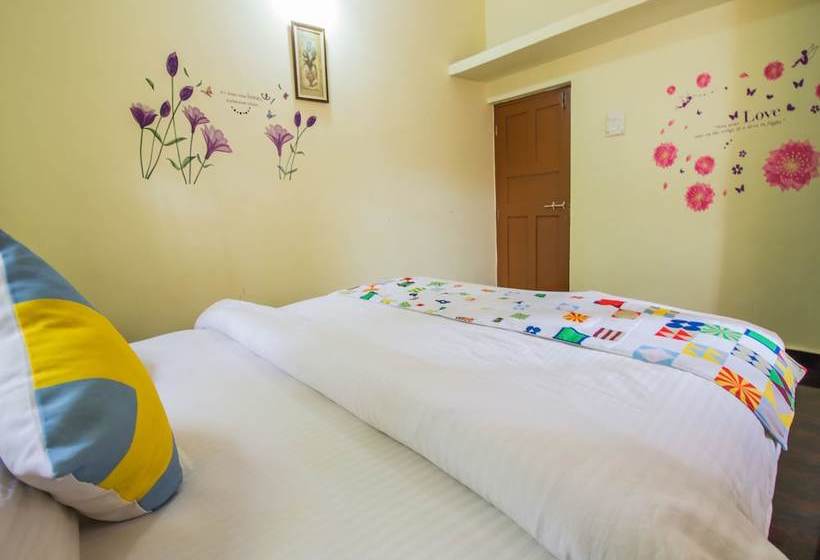 Oyo 12483 Home Bright 2bhk Mapusa