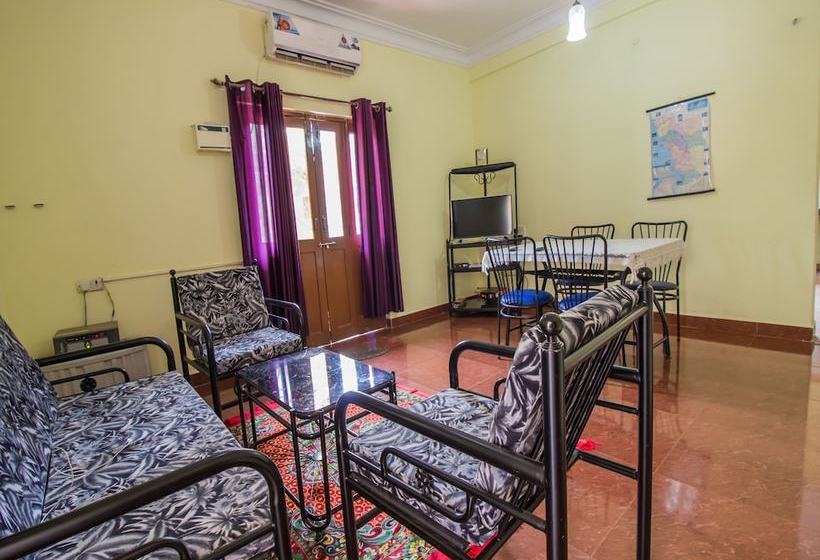 Oyo 12483 Home Bright 2bhk Mapusa