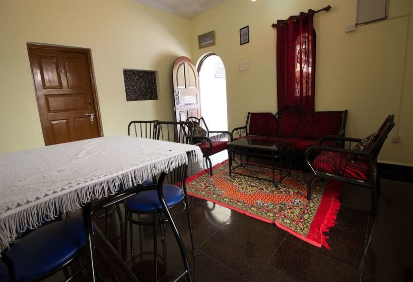 Oyo 12483 Home Bright 2bhk Mapusa