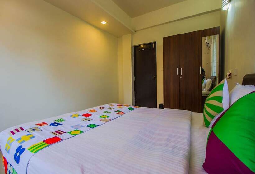 Oyo Home 12686 Spacious 2bhk