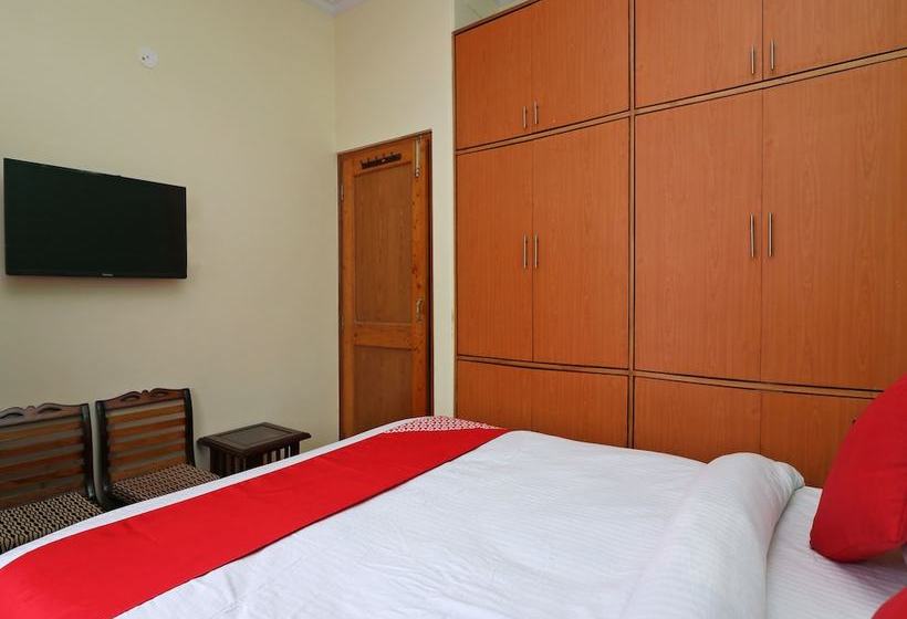 Oyo Home 13421 Cozy Hill View 2bhk