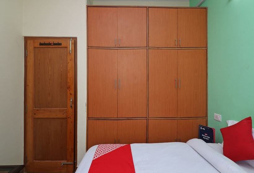 Oyo Home 13421 Cozy Hill View 2bhk