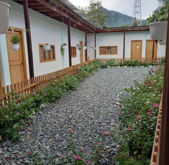 Пансион Hostal Zurymar Capurganá