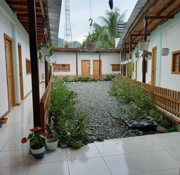 پانسیون Hostal Zurymar Capurganá