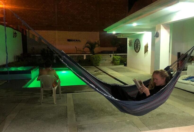 Пансион Hostel Las Palmas