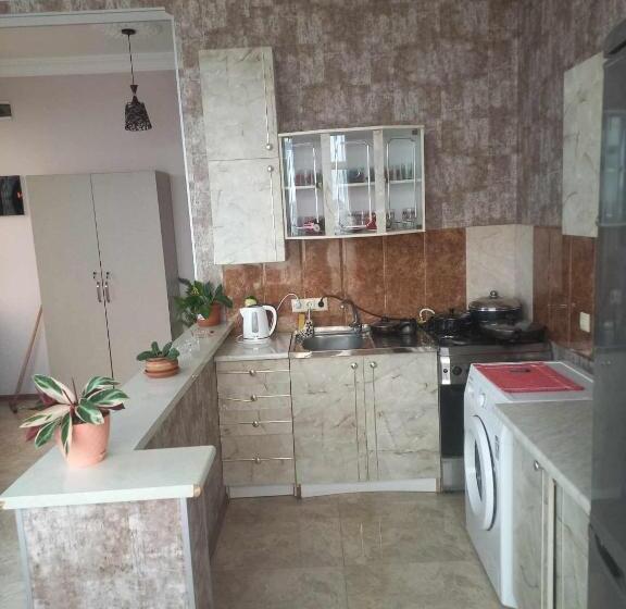 پانسیون Sunrise Guest House