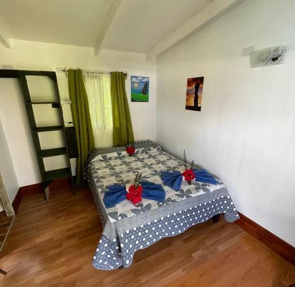 ユースホステル Pua Vaenga