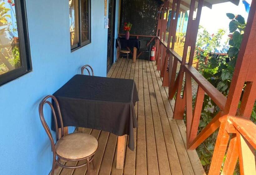 ユースホステル Pua Vaenga