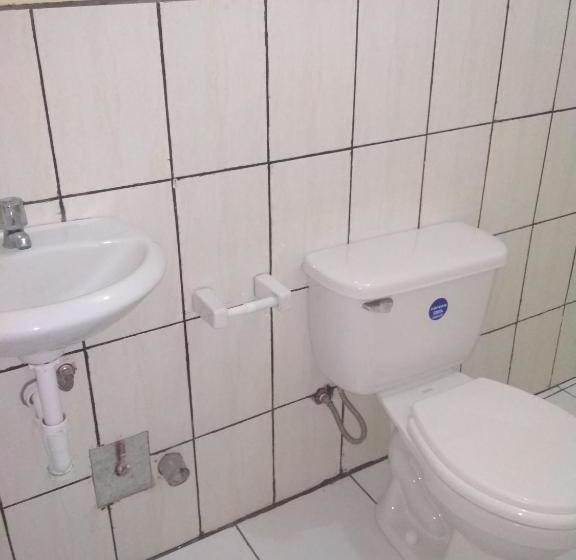 ホテル Hostal Ukumari Andino