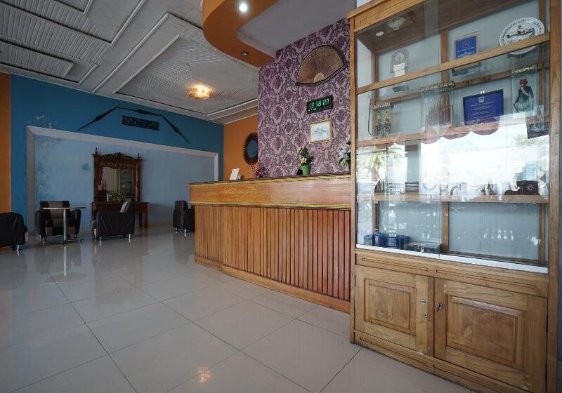 בית מלון כפרי Oyo 1441  Dempo Permai