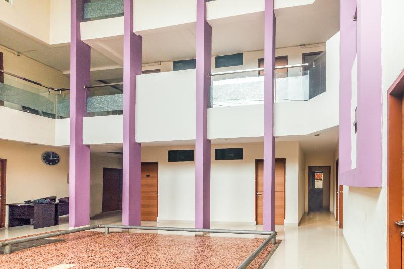 هتل Oyo 1448 Mangga Dua Residence