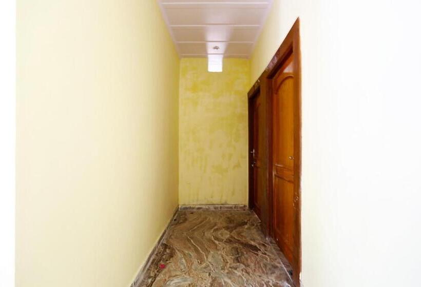 Hotel Oyo 48502 Shree Krishna Resort