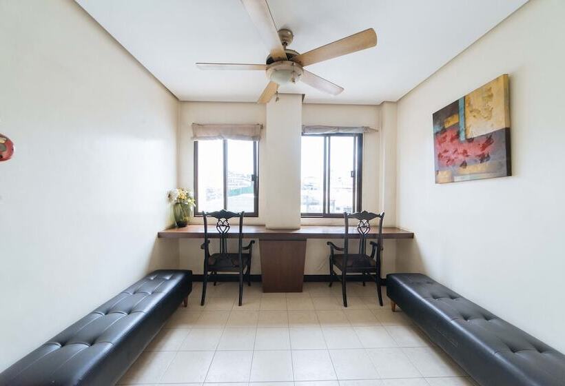 هتل Reddoorz Near Olongapo Bus Terminal