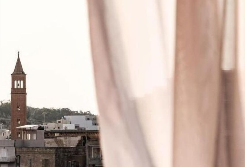 پانسیون C Est La Vie