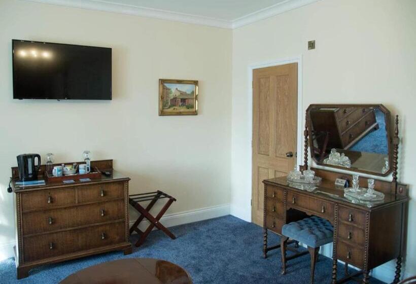 住宿加早餐  The Royal