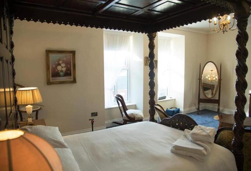 住宿加早餐  The Royal