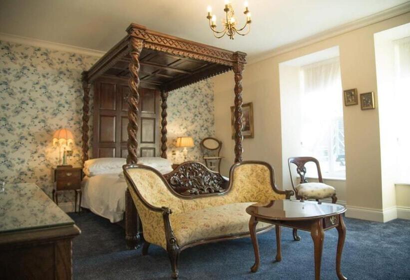 住宿加早餐  The Royal