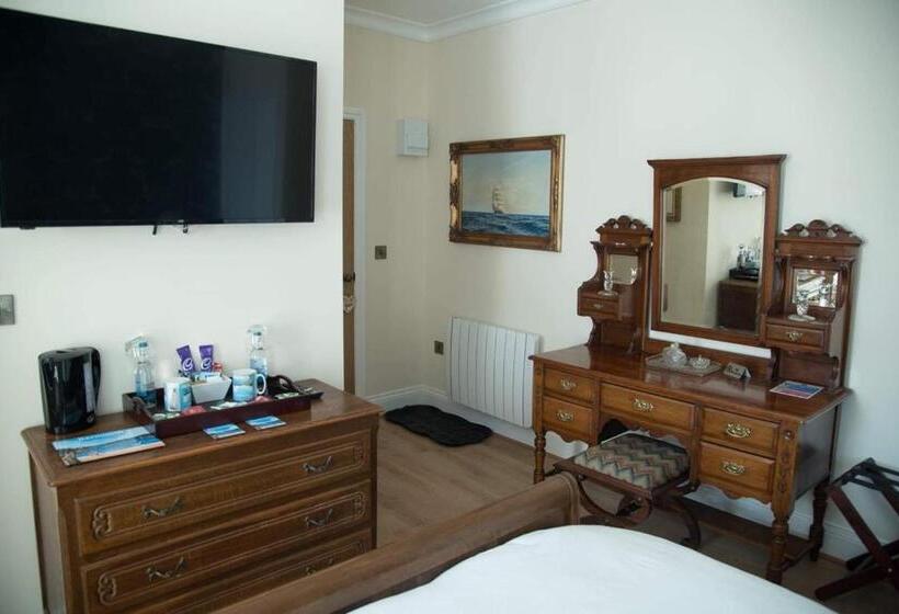 住宿加早餐  The Royal