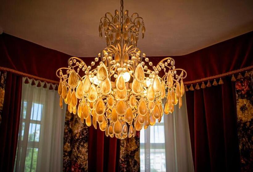 住宿加早餐  Vila Rozalia Garden Gate