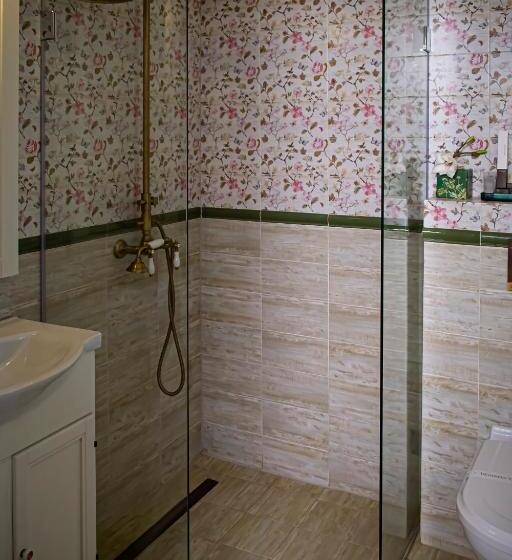 住宿加早餐  Vila Rozalia Garden Gate