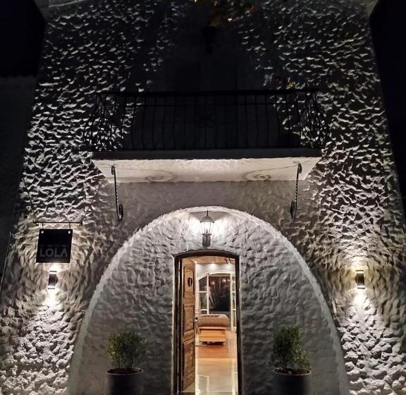 هتل Casa Lola
