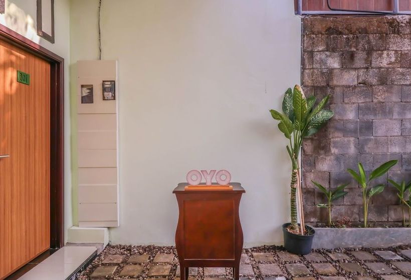 酒店 Oyo 1445 Jimbaran 12 Residence