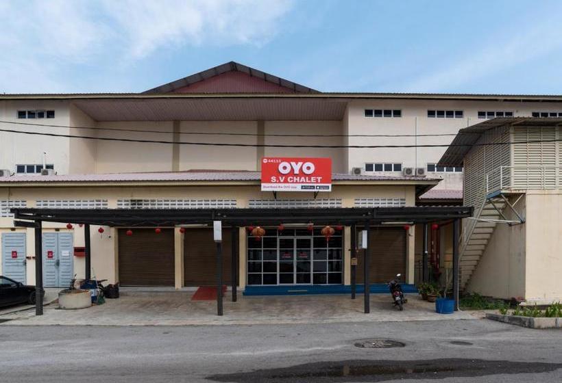 בית מלון כפרי Oyo 44110 S.v Chalet