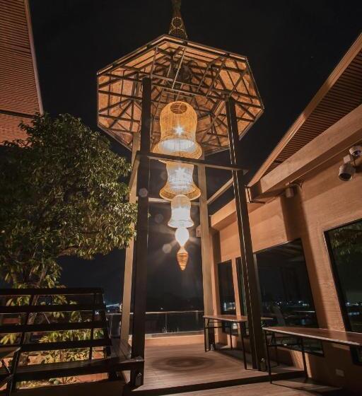 ホテル Rachabhura