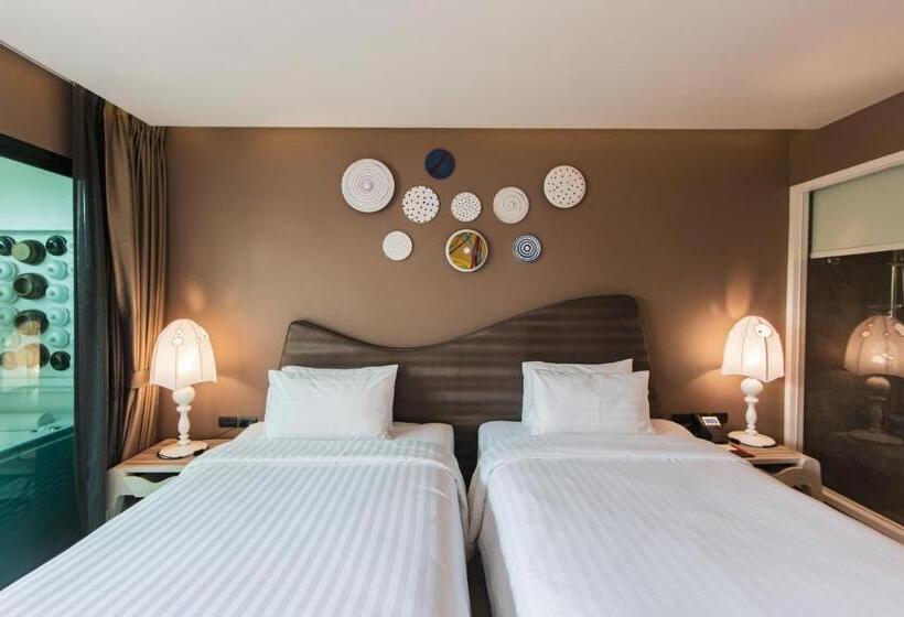 ホテル Rachabhura