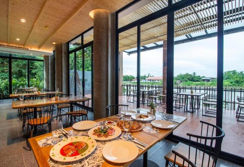 ホテル Rachabhura