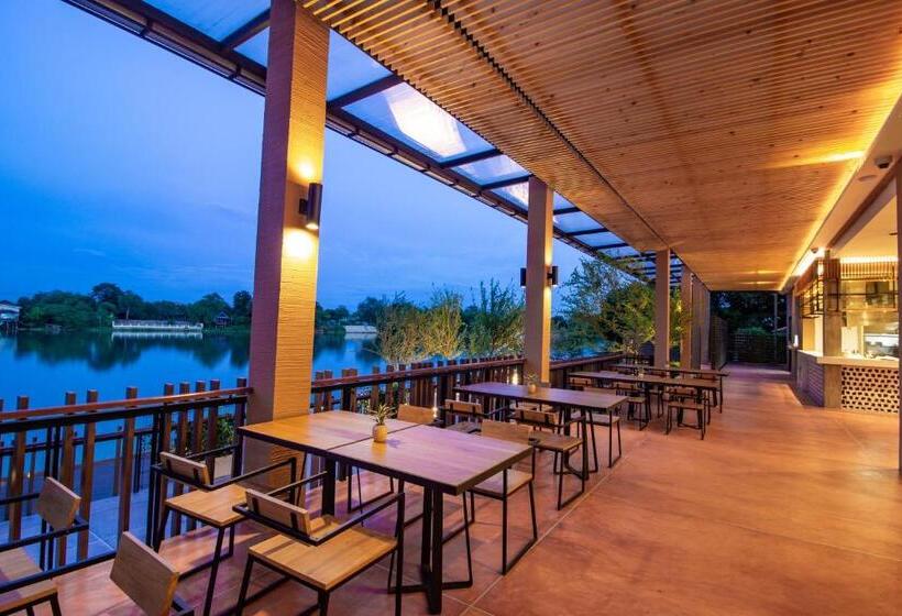 ホテル Rachabhura